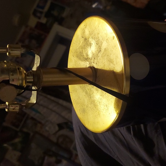 Massive gorg. Beach vibe navy w. White poka dots and brass accent lamp. - Picture 3 of 5